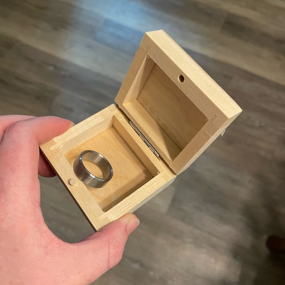 Men’s Wedding Ring